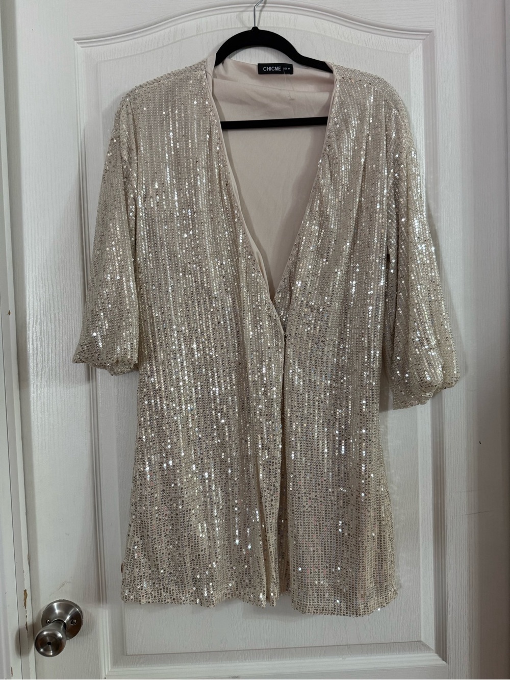 Chicme Silver Sequin Snap Front Kimono Sz M. SP-83